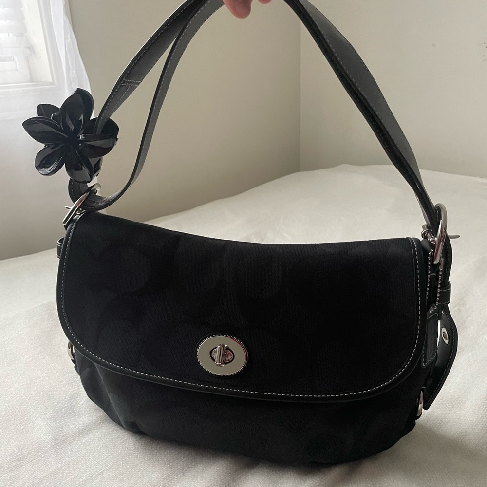 SOLD🖤 - Picture 5 of 6